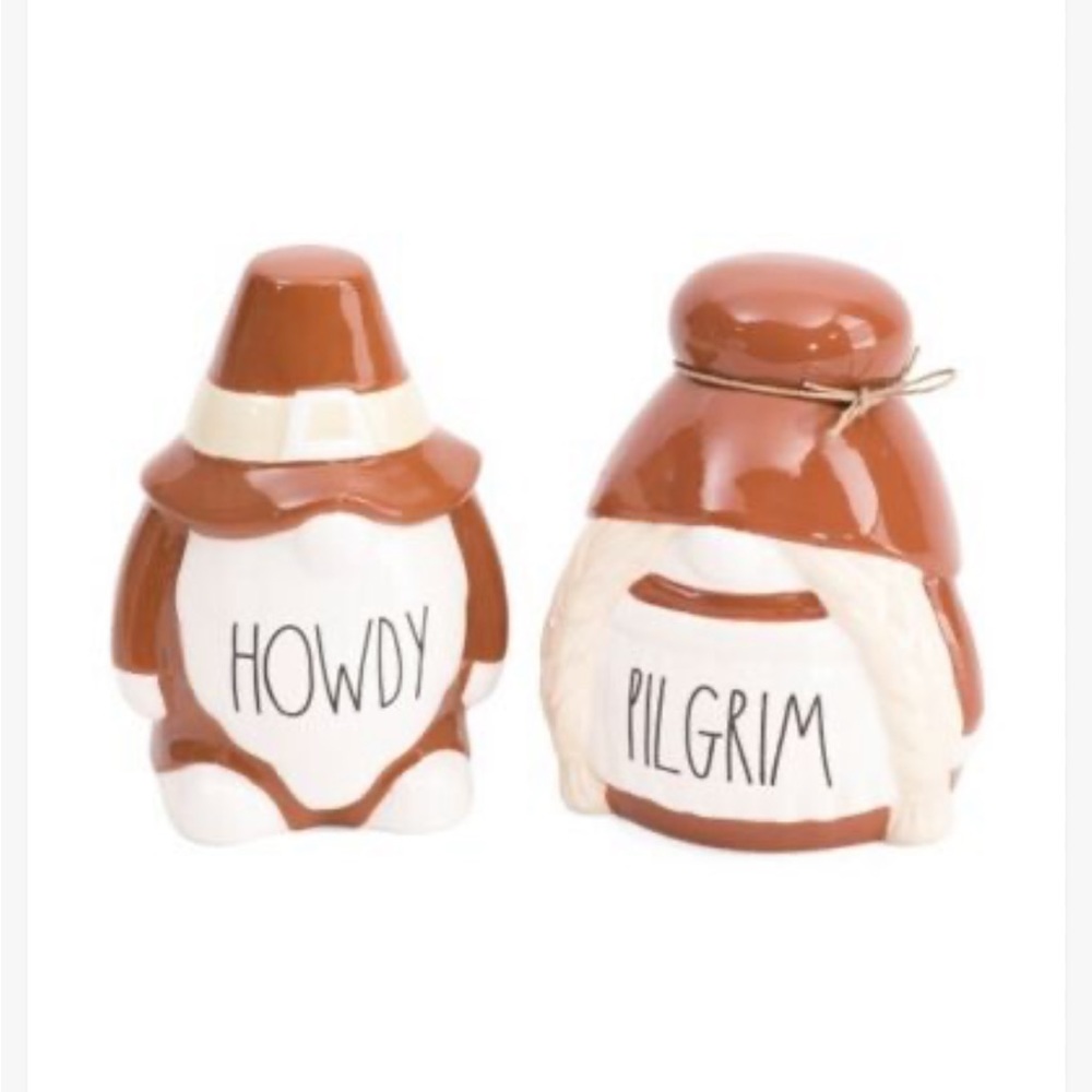 Rae Dunn Howdy Pilgrim Set Of 2 Figurine Tabletop gnomes nwt